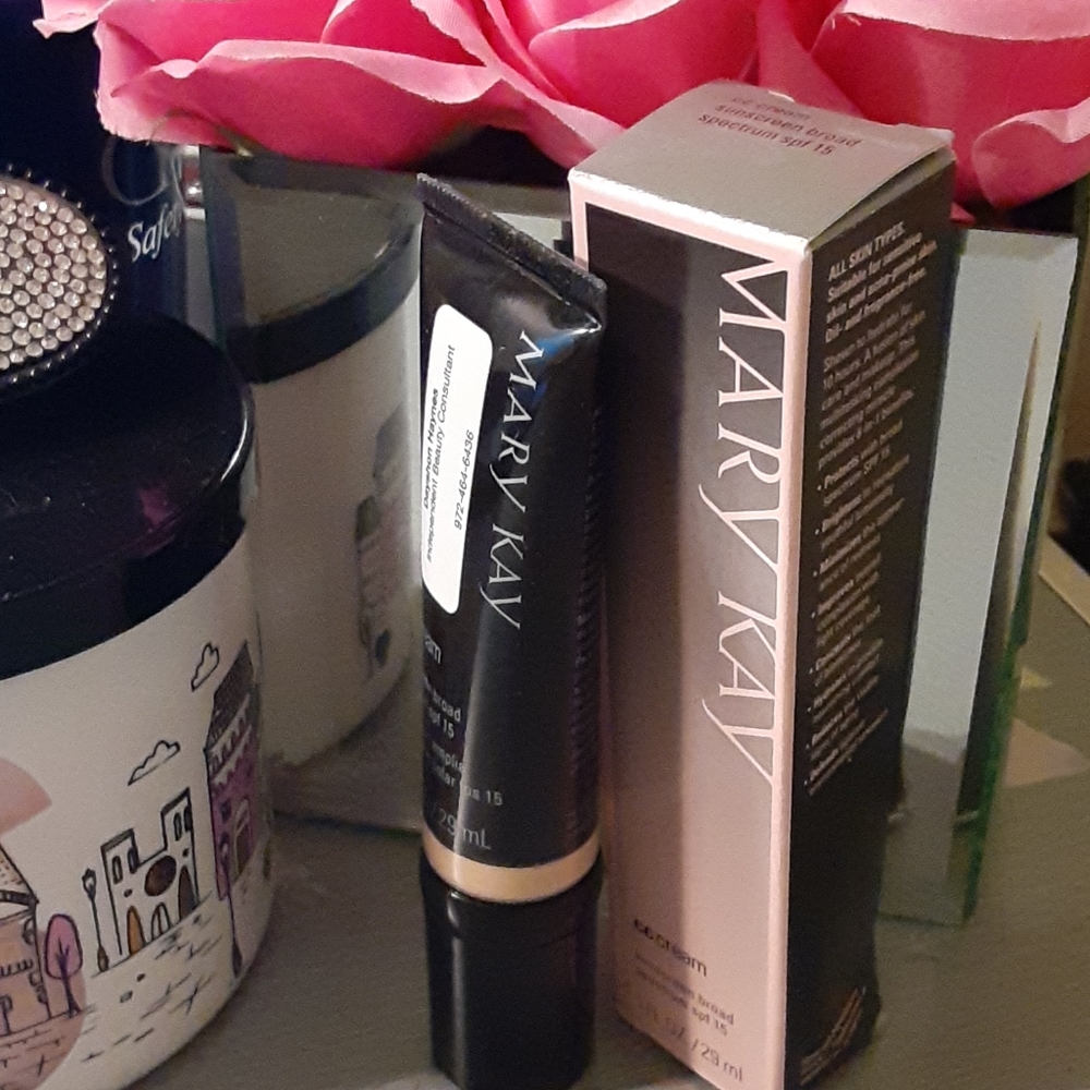 Mary Kay CC Cream Very Light